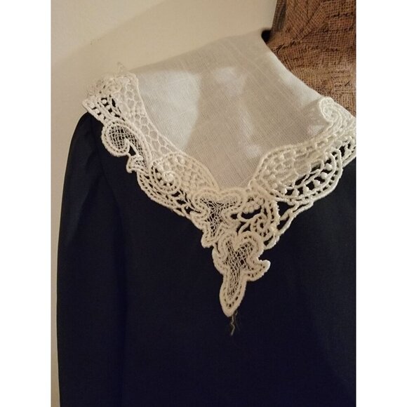 Vintage Lisa II  80s Black Knee-High Dress with White Lace Collar Size 14 - Picture 3 of 16